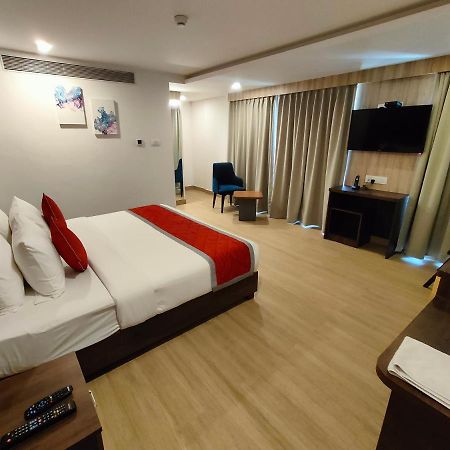 Iva By Skr A Petrichor Hotel Bangalore Extérieur photo
