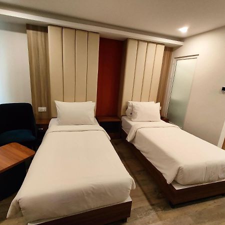 Iva By Skr A Petrichor Hotel Bangalore Extérieur photo