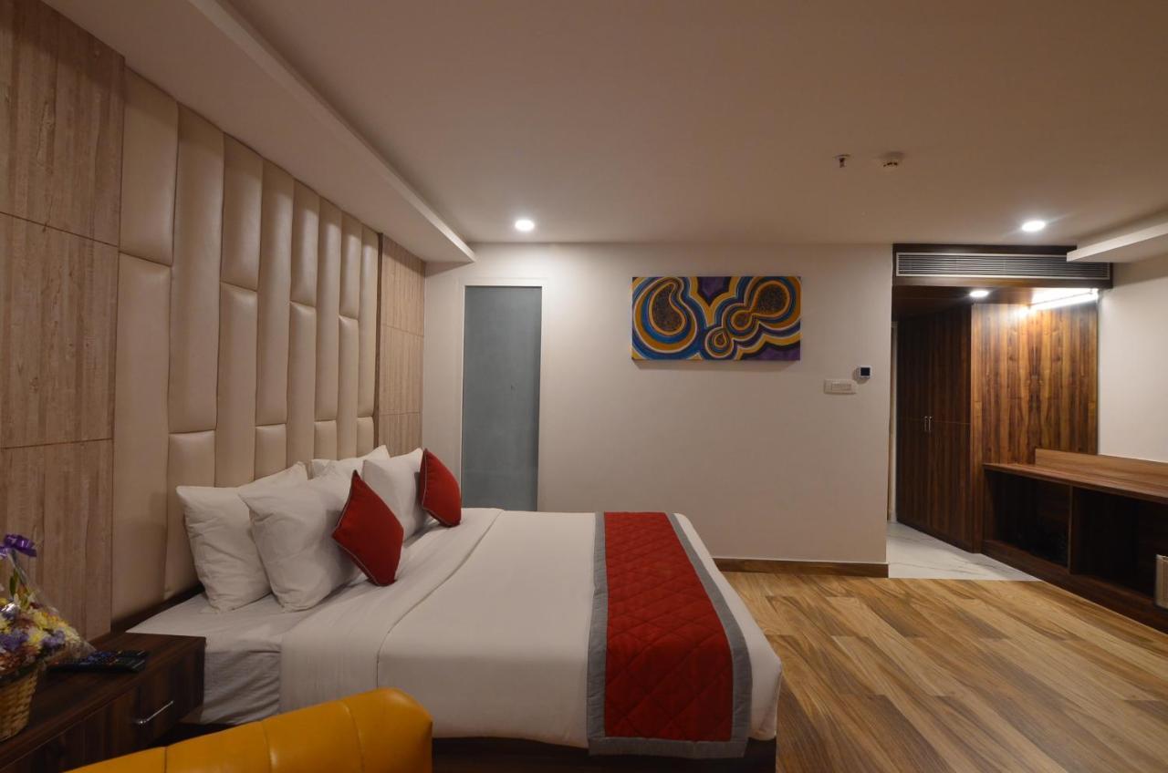 Iva By Skr A Petrichor Hotel Bangalore Extérieur photo