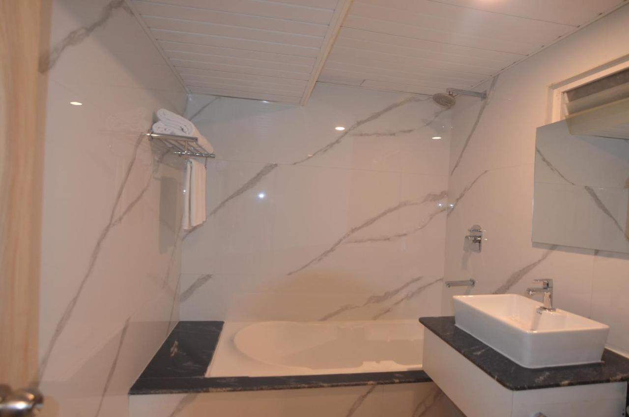 Iva By Skr A Petrichor Hotel Bangalore Extérieur photo