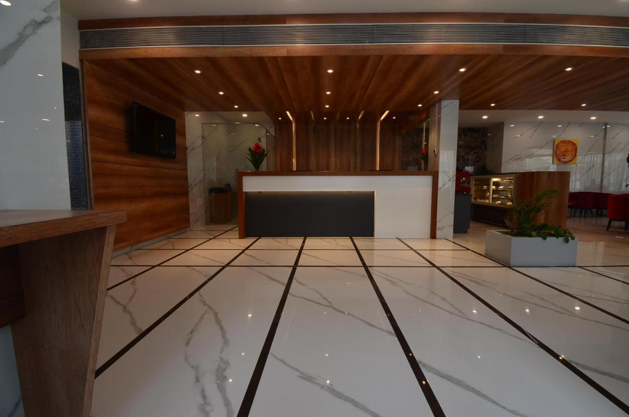 Iva By Skr A Petrichor Hotel Bangalore Extérieur photo