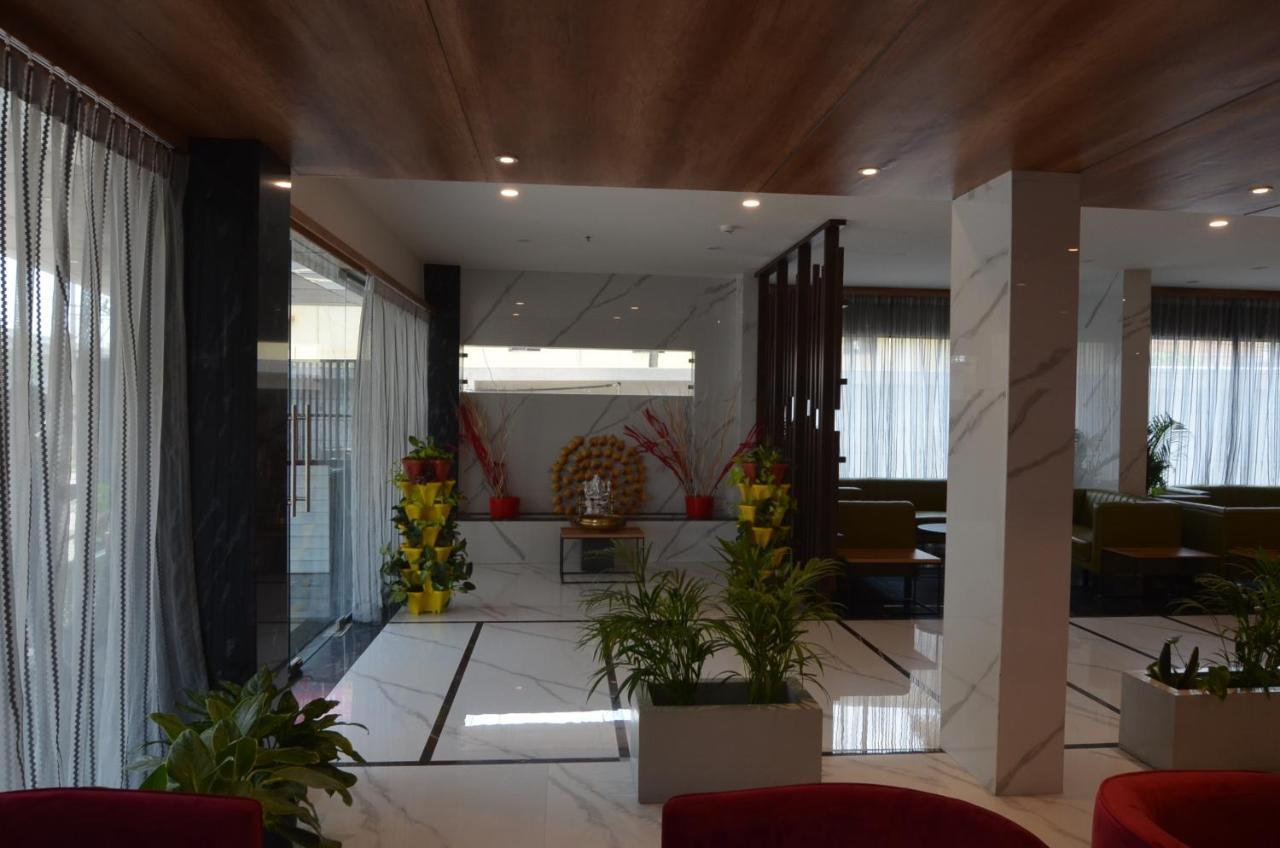 Iva By Skr A Petrichor Hotel Bangalore Extérieur photo