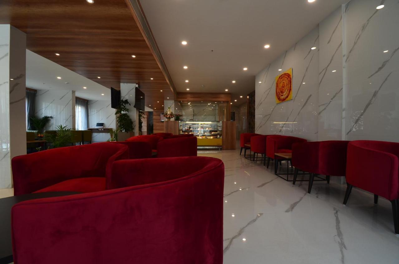 Iva By Skr A Petrichor Hotel Bangalore Extérieur photo