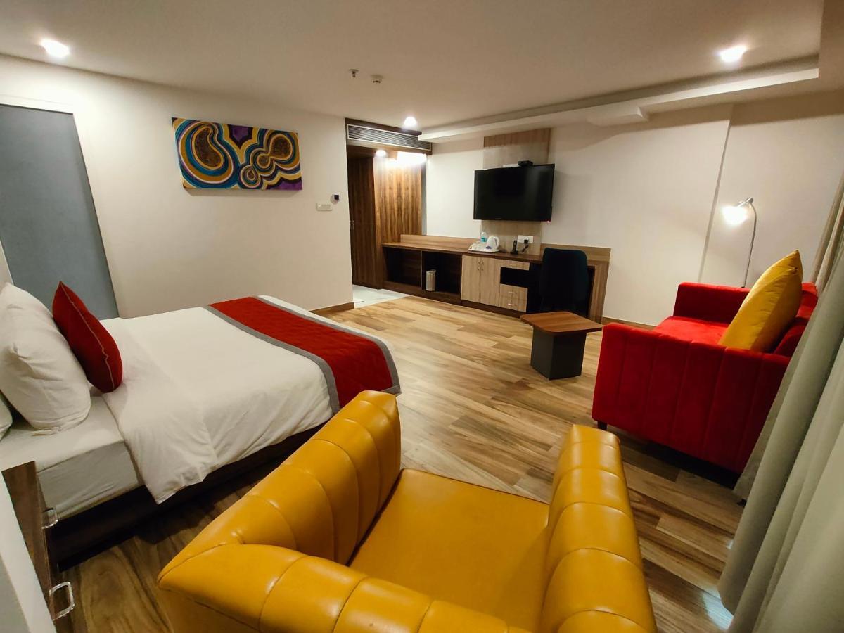 Iva By Skr A Petrichor Hotel Bangalore Extérieur photo