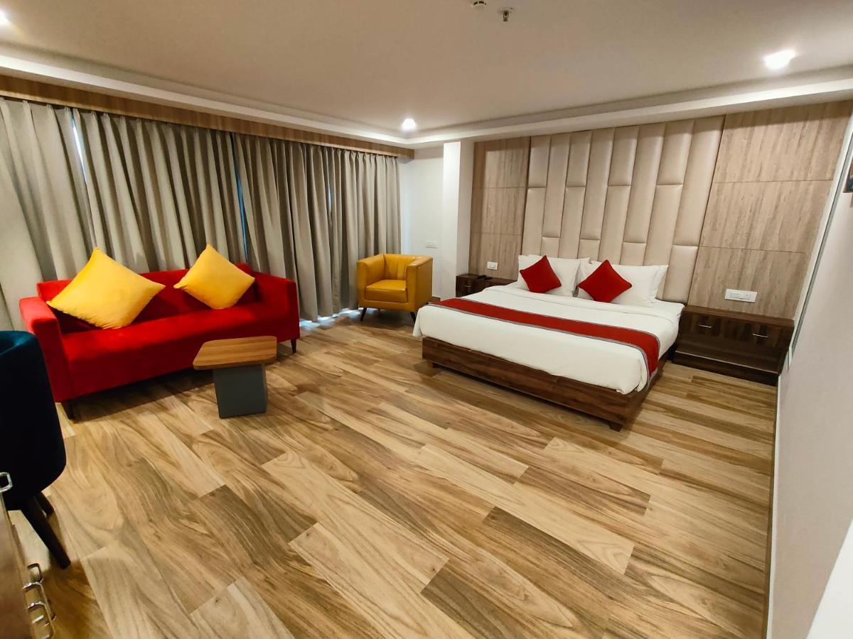 Iva By Skr A Petrichor Hotel Bangalore Extérieur photo