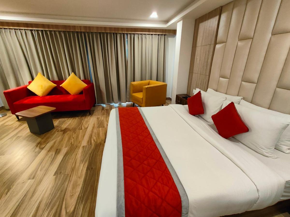 Iva By Skr A Petrichor Hotel Bangalore Extérieur photo