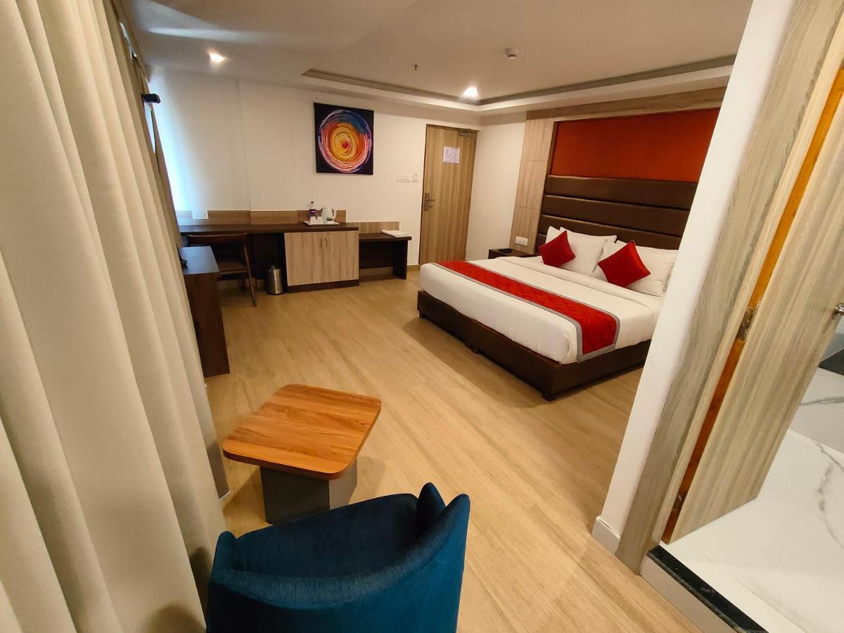Iva By Skr A Petrichor Hotel Bangalore Extérieur photo