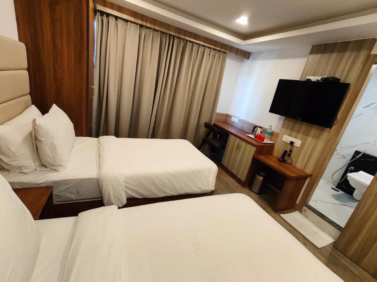 Iva By Skr A Petrichor Hotel Bangalore Extérieur photo